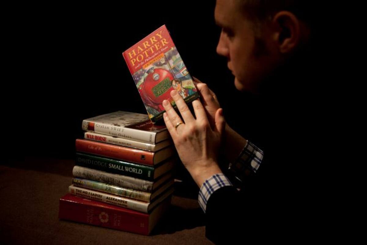 El ejemplar se rematará el martes en Sotheby's como parte de una subasta conjunta organizada con la asociación de escritores English PEN. AP Matt Dunham