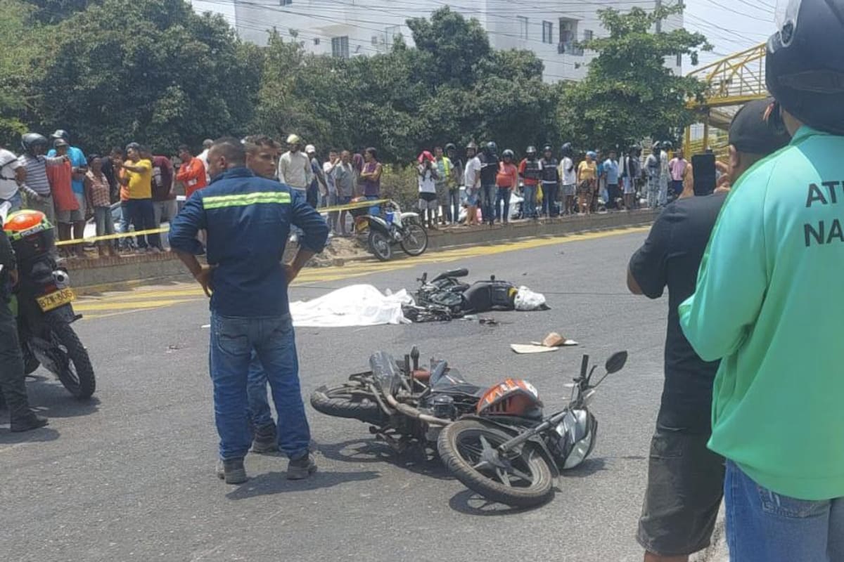Choque de motos deja a un conductor muerto en la Crisanto Luque