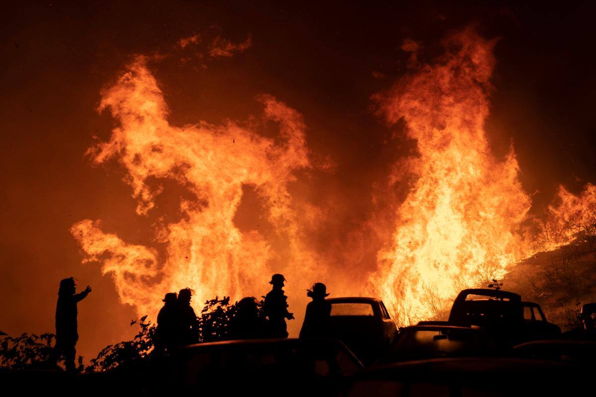 Incendio en Viña del Mar: estiman entre 200 y 500 casas afectadas