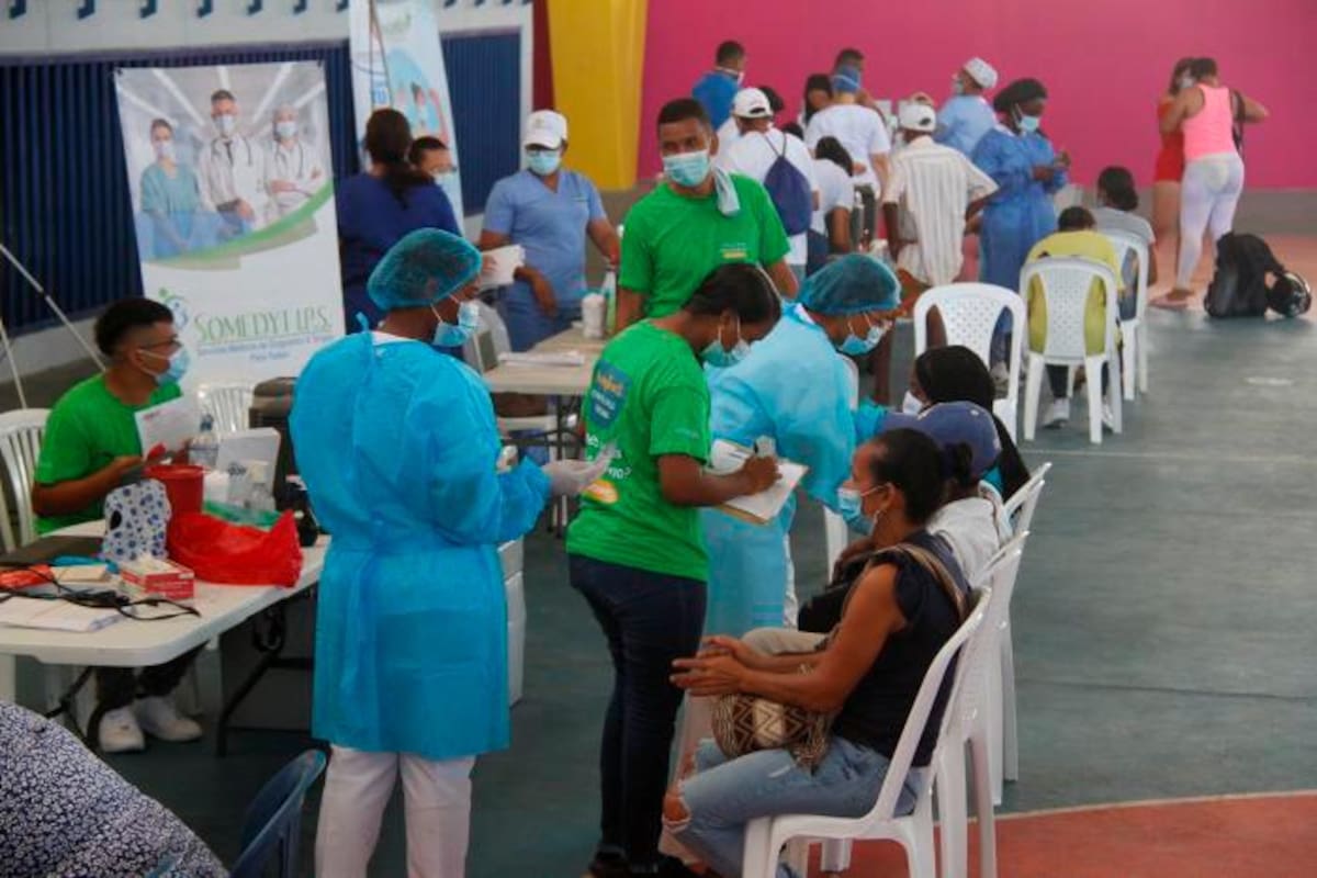 ¿Cuántas personas faltan por refuerzo en Cartagena para quitar el tapabocas?