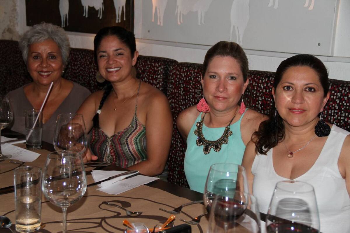 llse Salas, Naydú Vanegas, Svetlana Noworyta y Marlen Rodríguez.