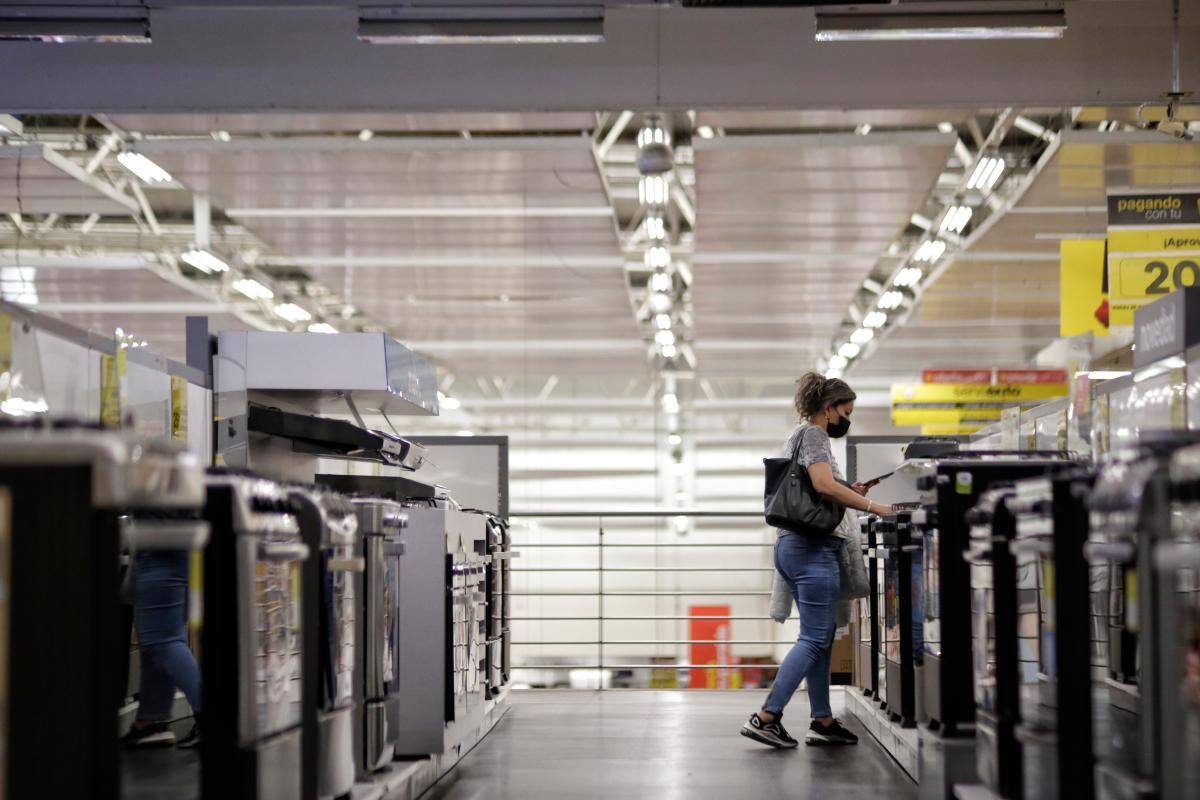 Economía colombiana crecerá 4% este año y 2,8% en 2023, según Bbva Reserach