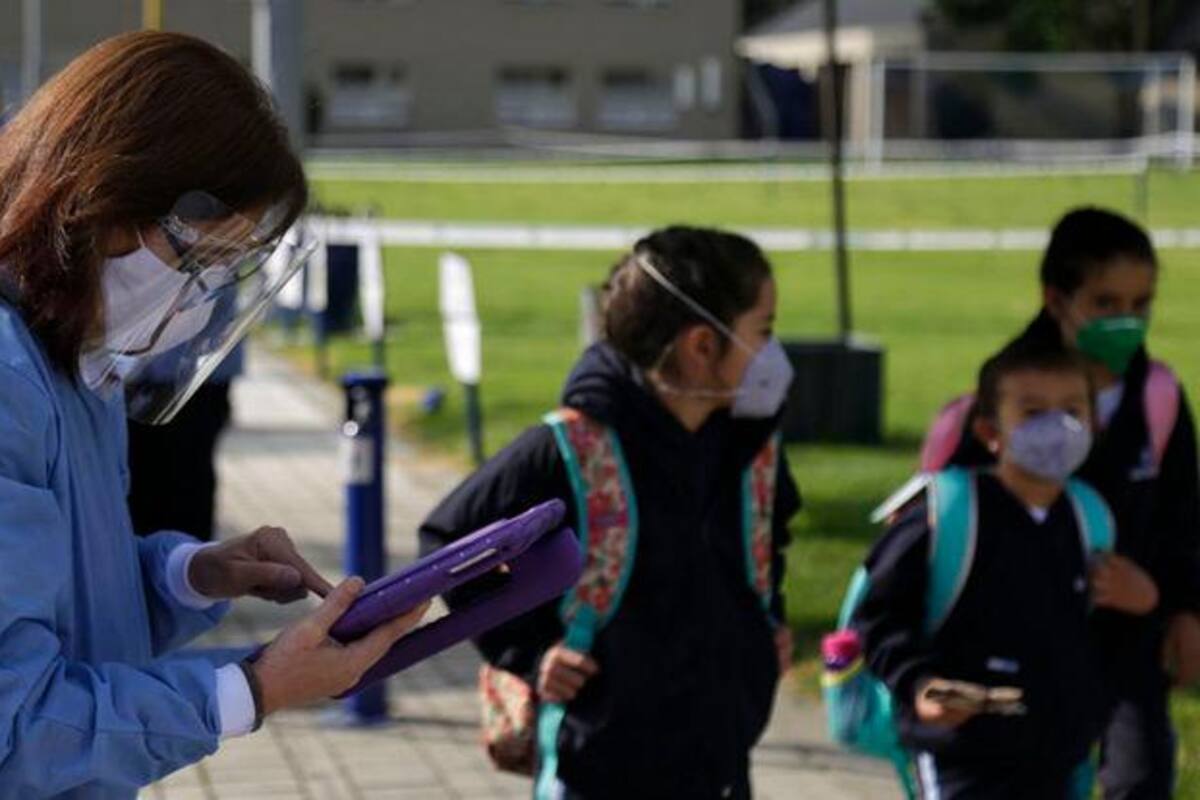 Uso de tapabocas en entornos escolares se eliminará desde el 15 de mayo