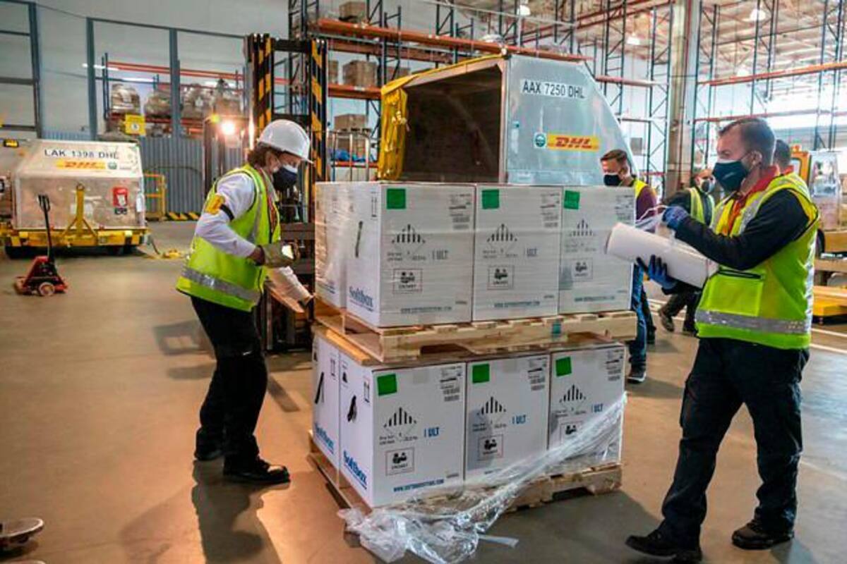 Llegaron más de 530 mil dosis de vacunas contra el COVID-19 de Pfizer al país