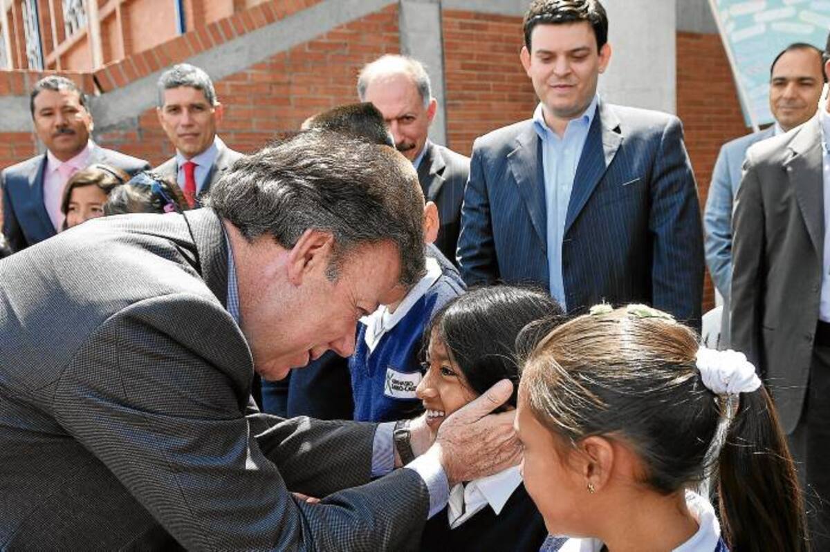 El presidente Santos convocó al gobernador Alejandro Lyons a la firma del acuerdo en Bogotá.
