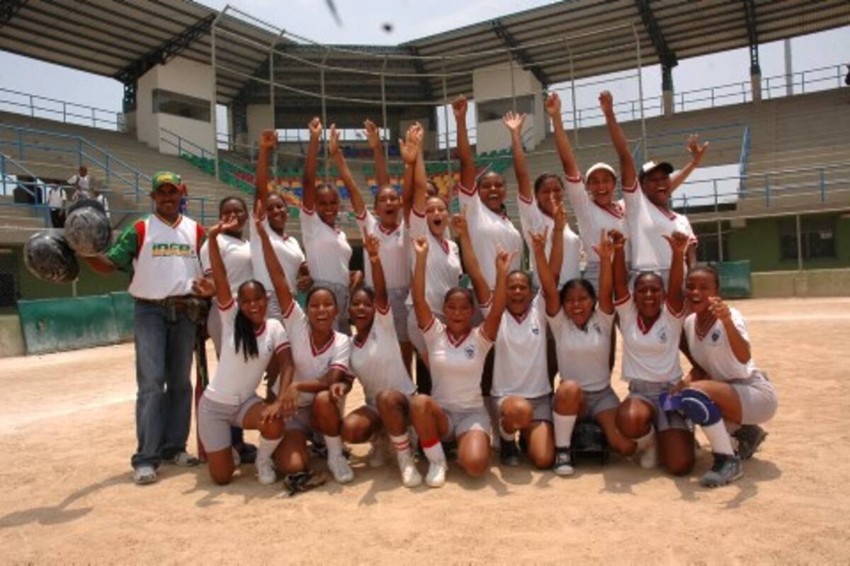 Bayunca, campeón en el 2009 en el sóftbol femenino en la categoría junior.