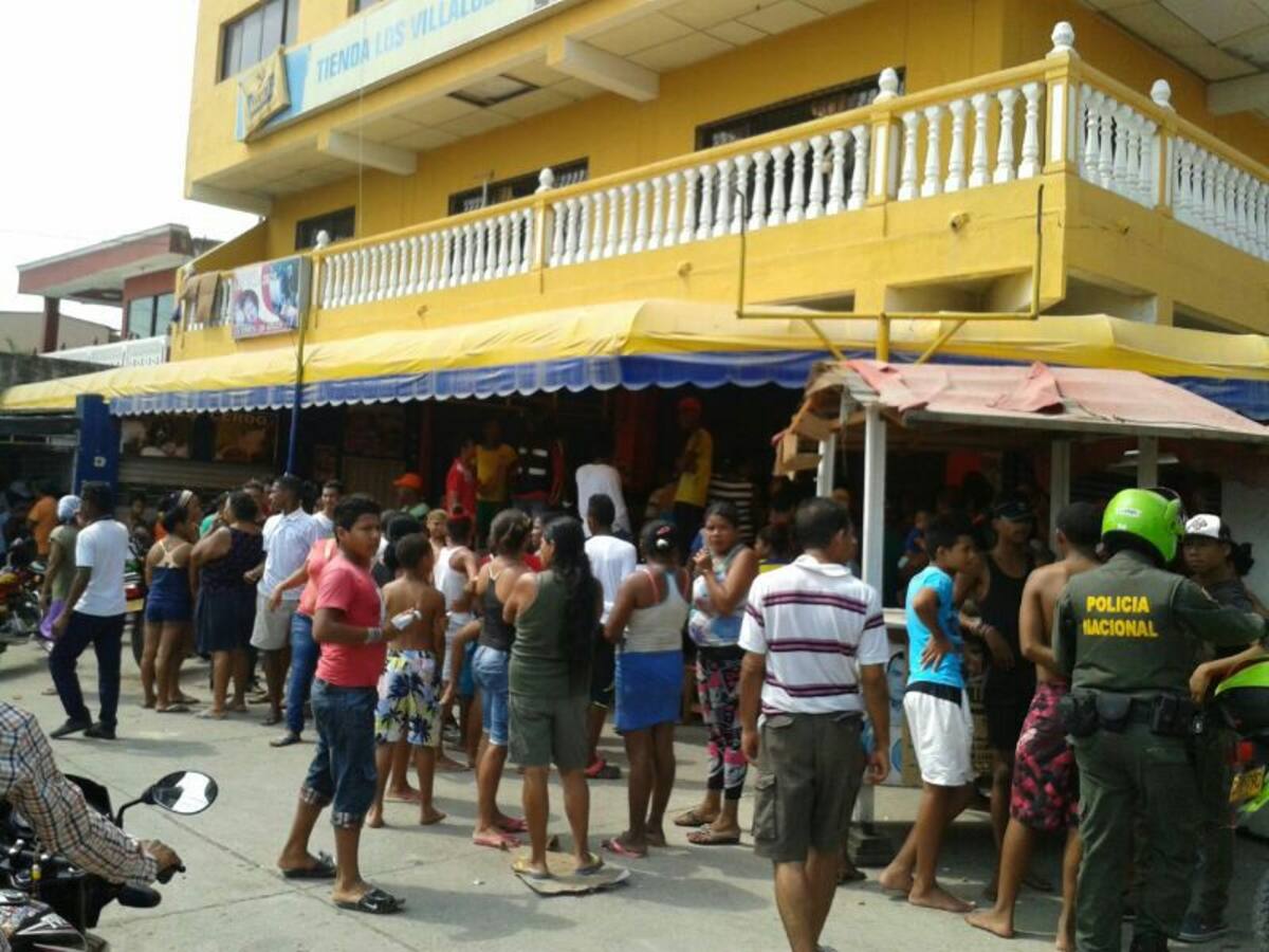En la tienda Los Villalobos fue asesinado el empresario. CORTESÍA