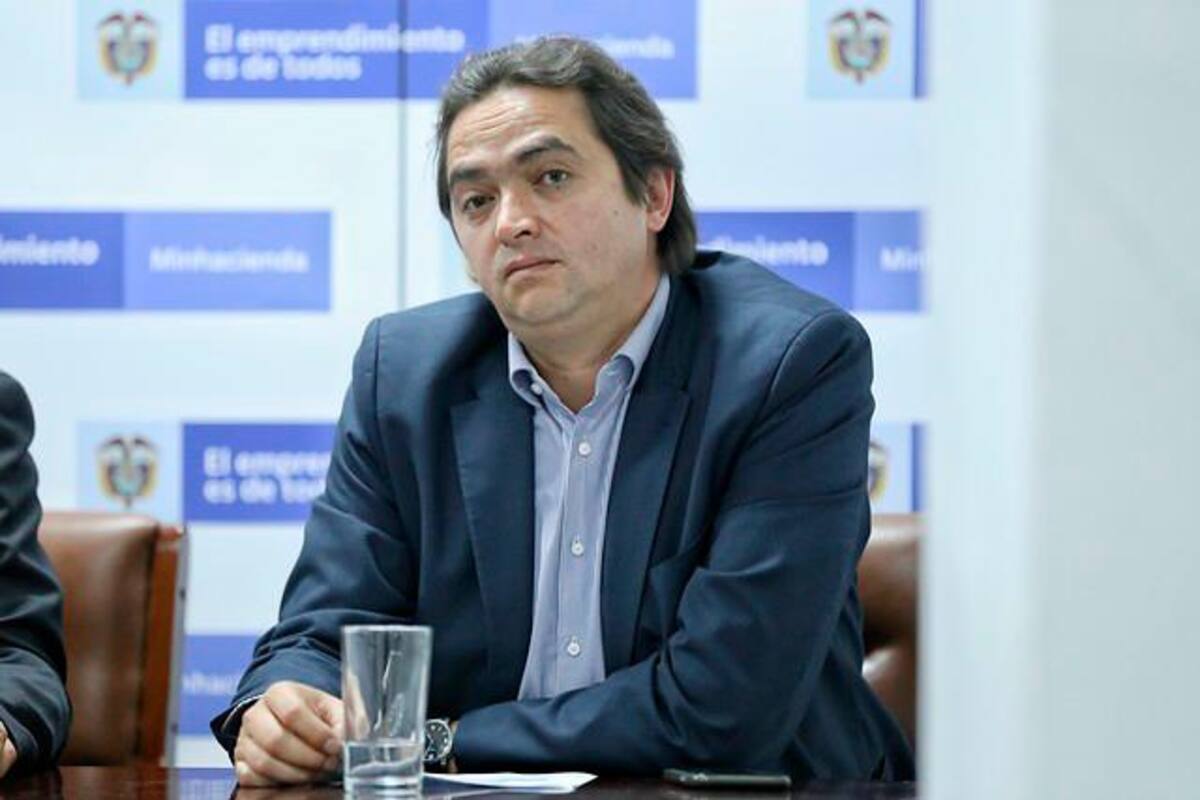 Con reforma tributaria, IVA no va a subir, pero habrá más productos gravados