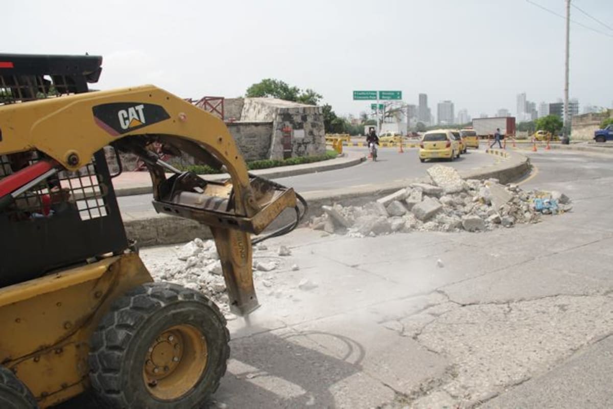 Los conductores que necesiten ir al Centro Histórico deben tomar el barrio Manga o la avenida Pedro de Heredia. Luis Aparicio