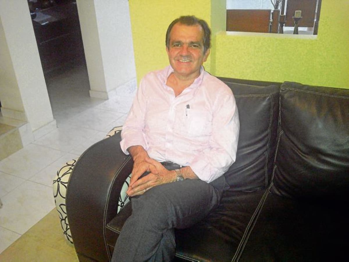 Oscar Iván Zuluaga, precandidato presidencial, de visita en Montería.