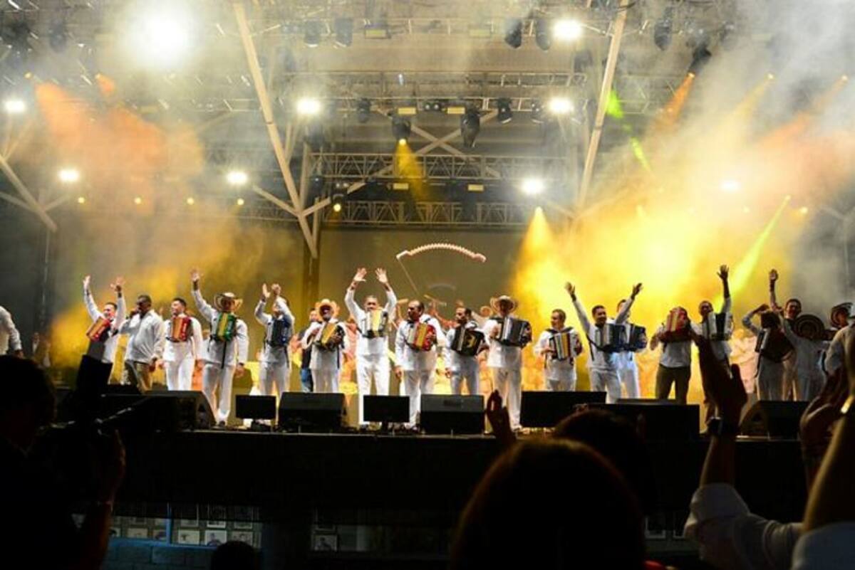 Con espectáculo folclórico y musical se inauguró el 50 del Festival Vallenato. COLPRENSA