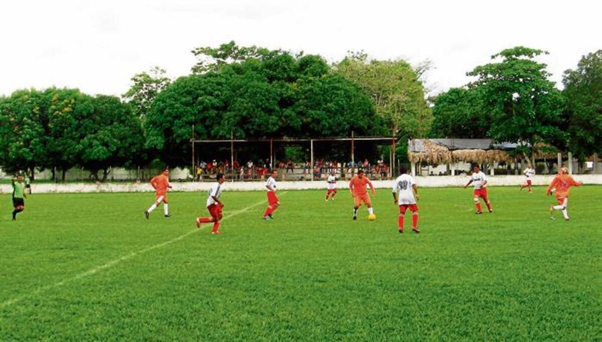 Varios partidos sirven como preámbulo al campeonato que se realizará en abril próximo en Sahagún.