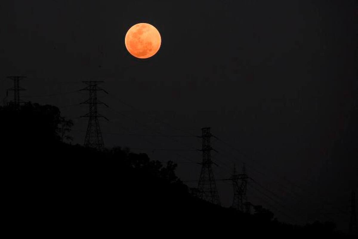 Así se vio el eclipse lunar desde Venezuela. // EFE