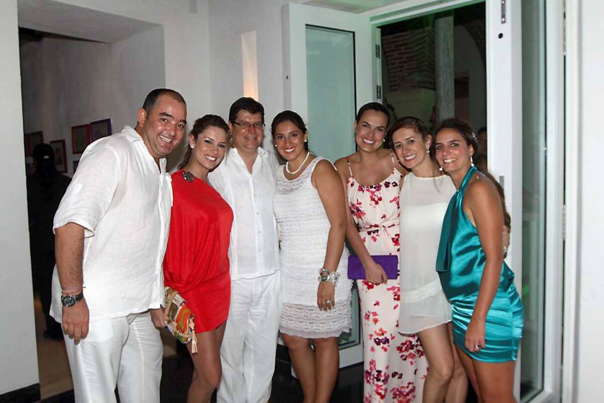 Felipe Londoño, Angela Vergara, Luis Jorge Sánchez, Sandra Rubio, Silvia Fernanda Ortiz, María Paula Mejía y Adriana Ocampo.