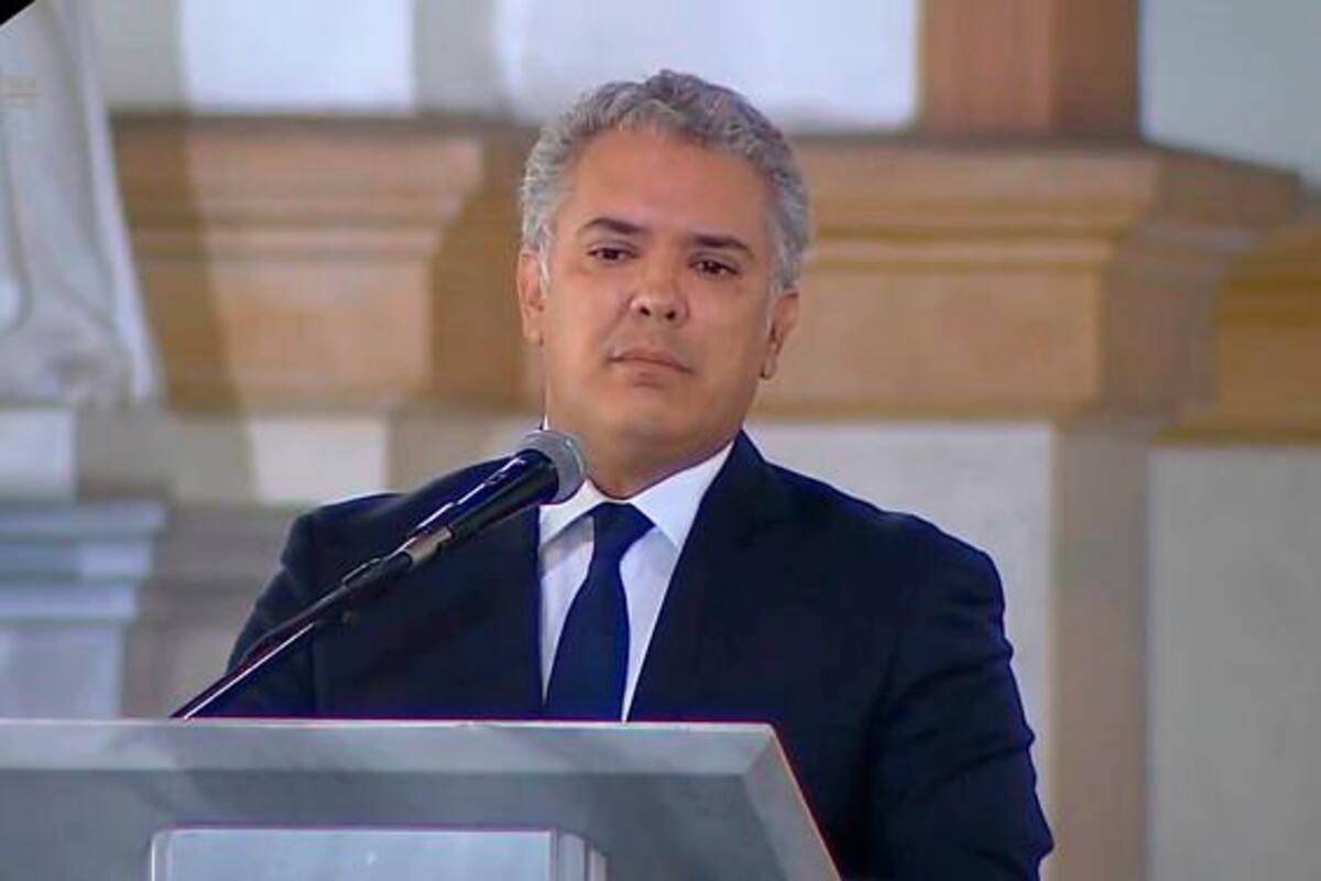 Duque pide que productores de vacunas faciliten el suministro