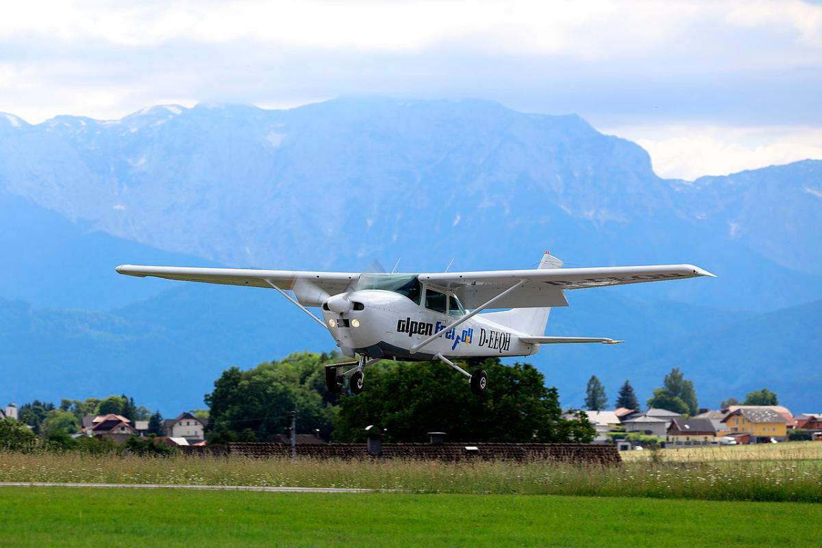 Terrible accidente: avioneta le cercenó el brazo a un hombre
