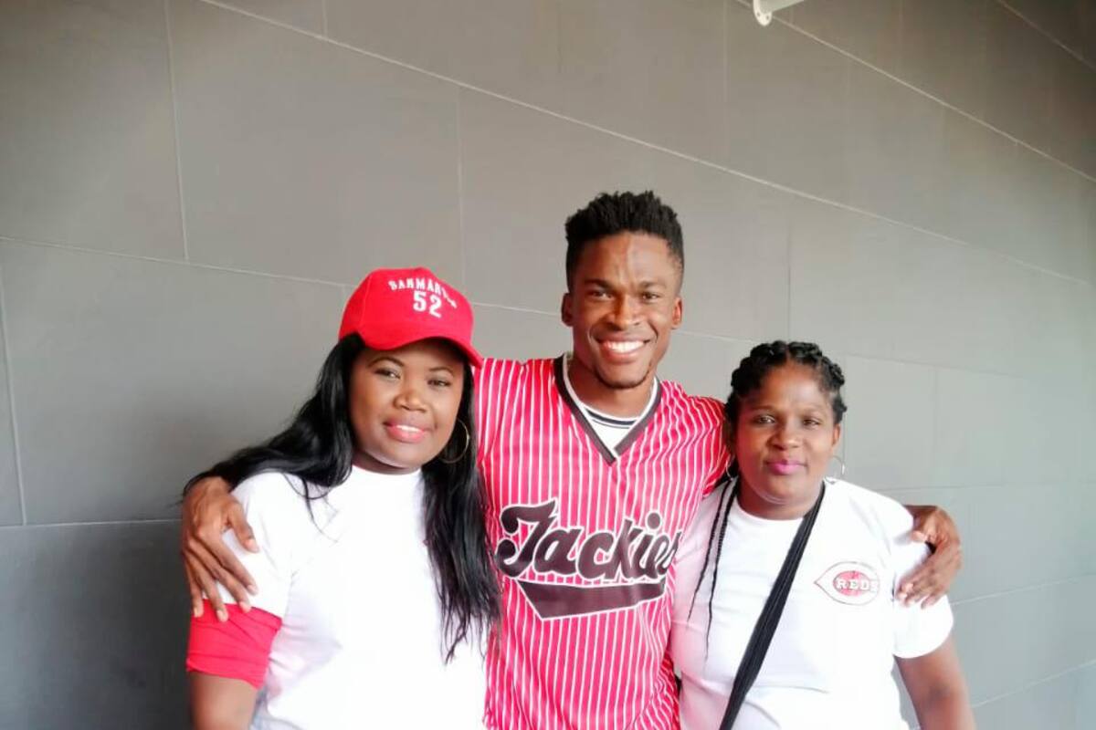 Reiver Sanmartín recibido como héroe en Olaya