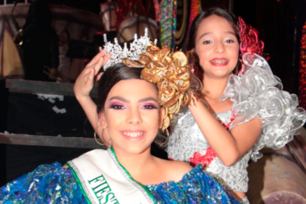 Reinas infantil y central de las fiestas del 20 de Enero fueron coronadas
