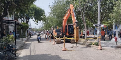 Empieza intervención de vía principal de Villas de La Candelaria tras casi 20 años de espera