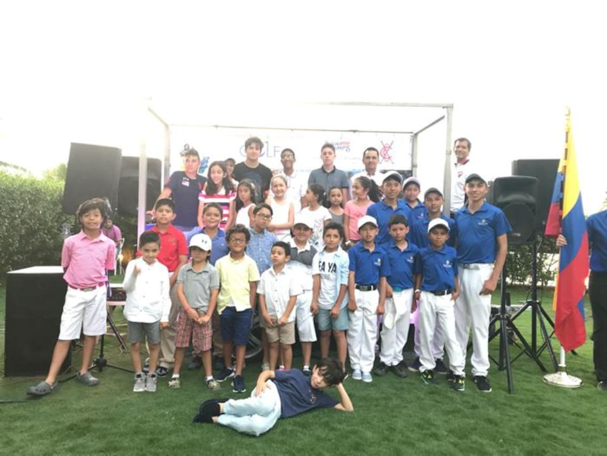 Los niños fueron presentados ayer en la inauguración del certamen. Nayib Gaviria-El Universal