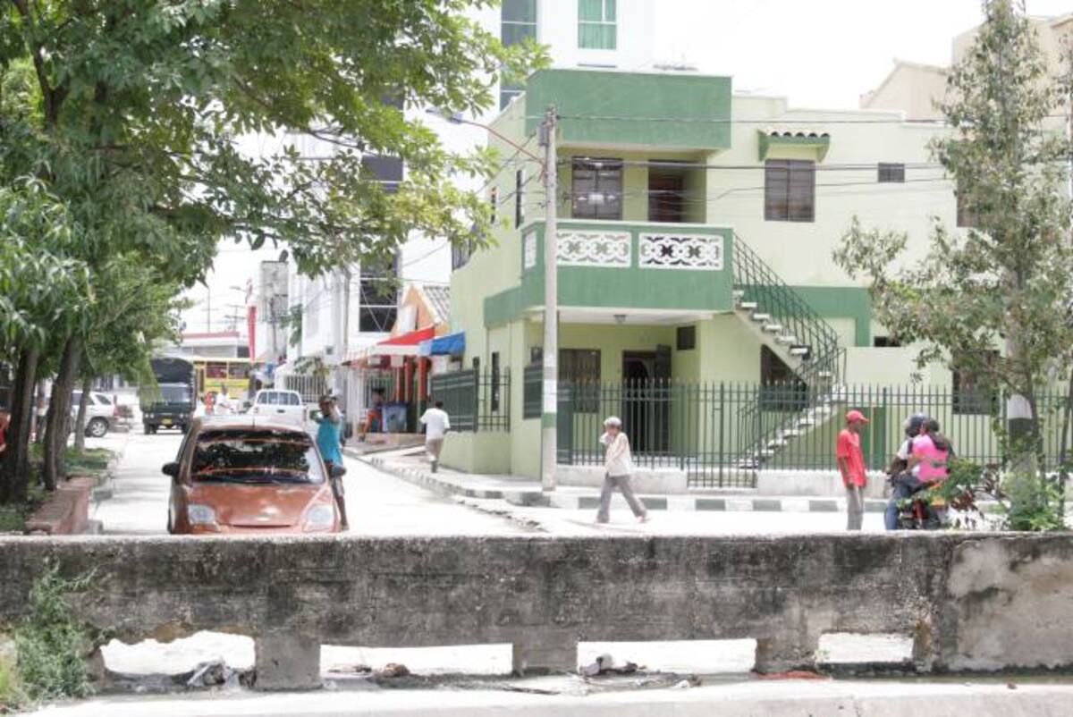 Los moradores de San Pedro están intranquilos con la actual temporada de lluvias, temen una nueva inundación. DAGOBERTO CABARCAS - EL UNIVERSAL