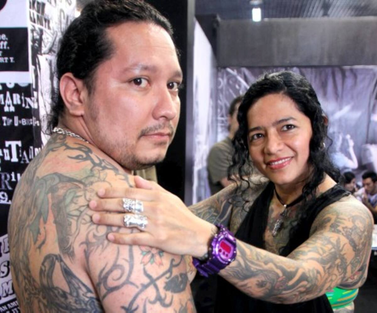Ya son pocas las partes del cuerpo que no se pueden tatuar.