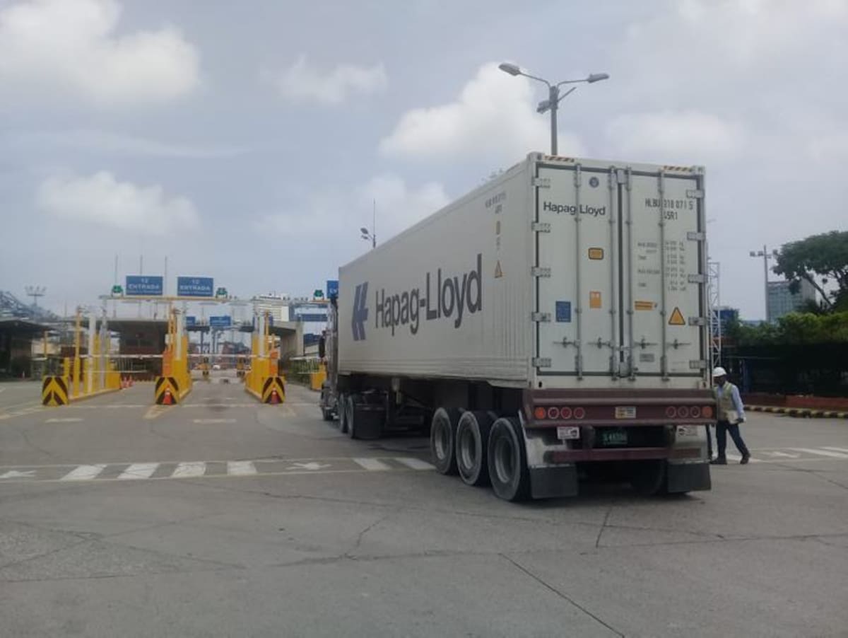 El primer contenedor de aguacate Hass producido en el Quindío se exportó por la Sociedad Portuaria Regional de Cartagena. CORTESÍA