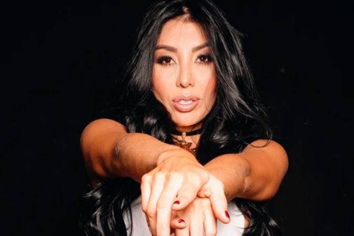 Marcela Reyes: la mujer que ‘pateó’ su camino al éxito musical