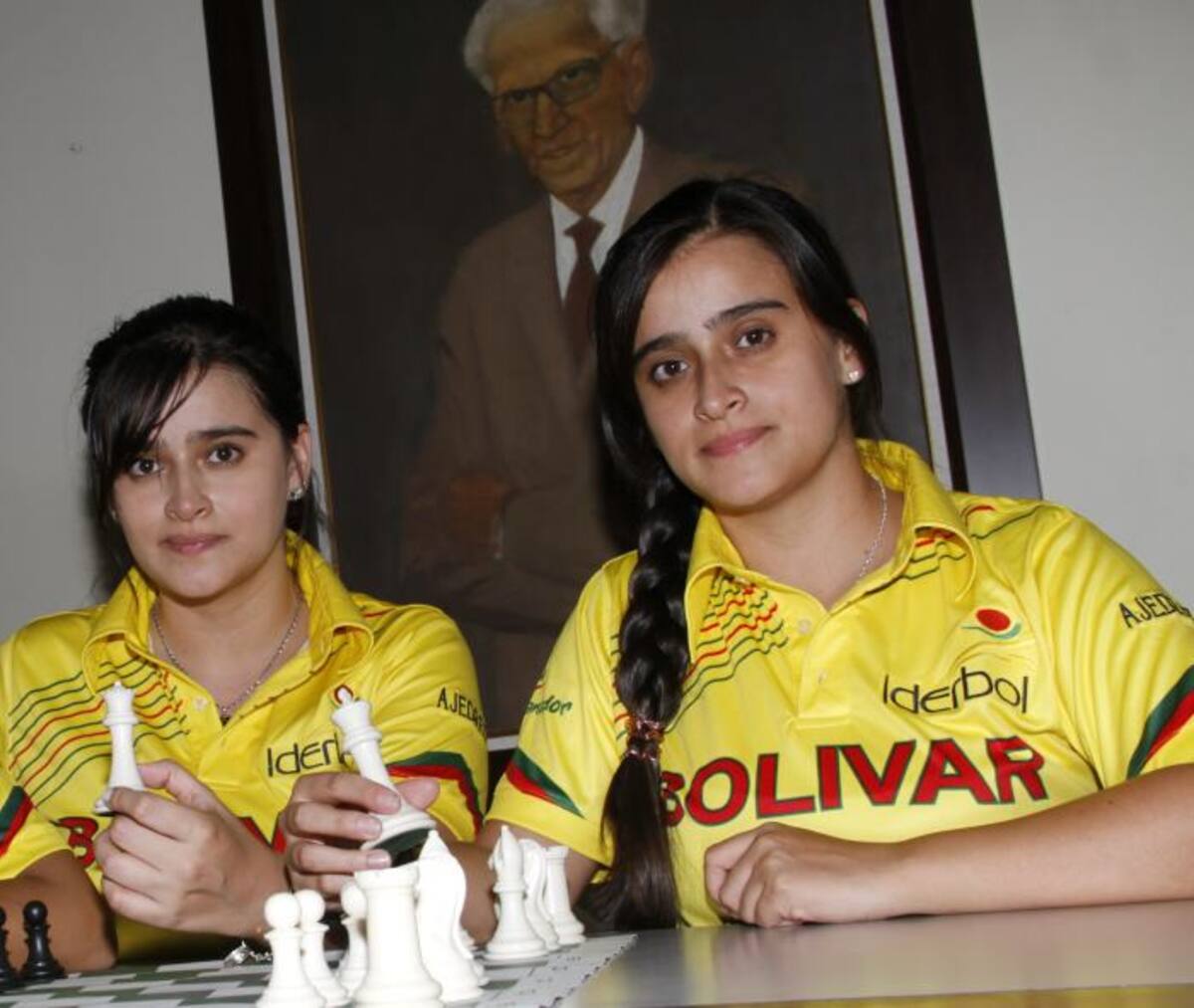 Las hermanas Beatriz y Ángela Franco, grandes ajedrecistas de Bolívar. ARCHIVO