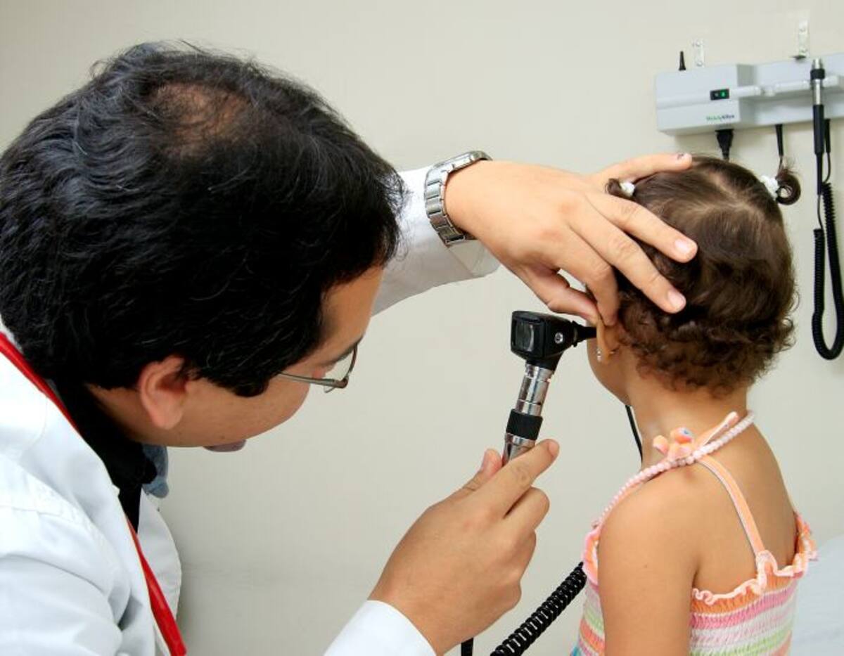 Recuerde aplicar repelente tópico y fumigar las áreas donde se encuentre con sus hijos. EL UNIVERSAL