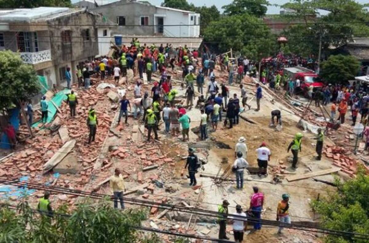El colapso del edificio Portales de Blas de Lezo II fue el inicio del drama que hoy viven 100 familias de la ciudad. ARCHIVO.