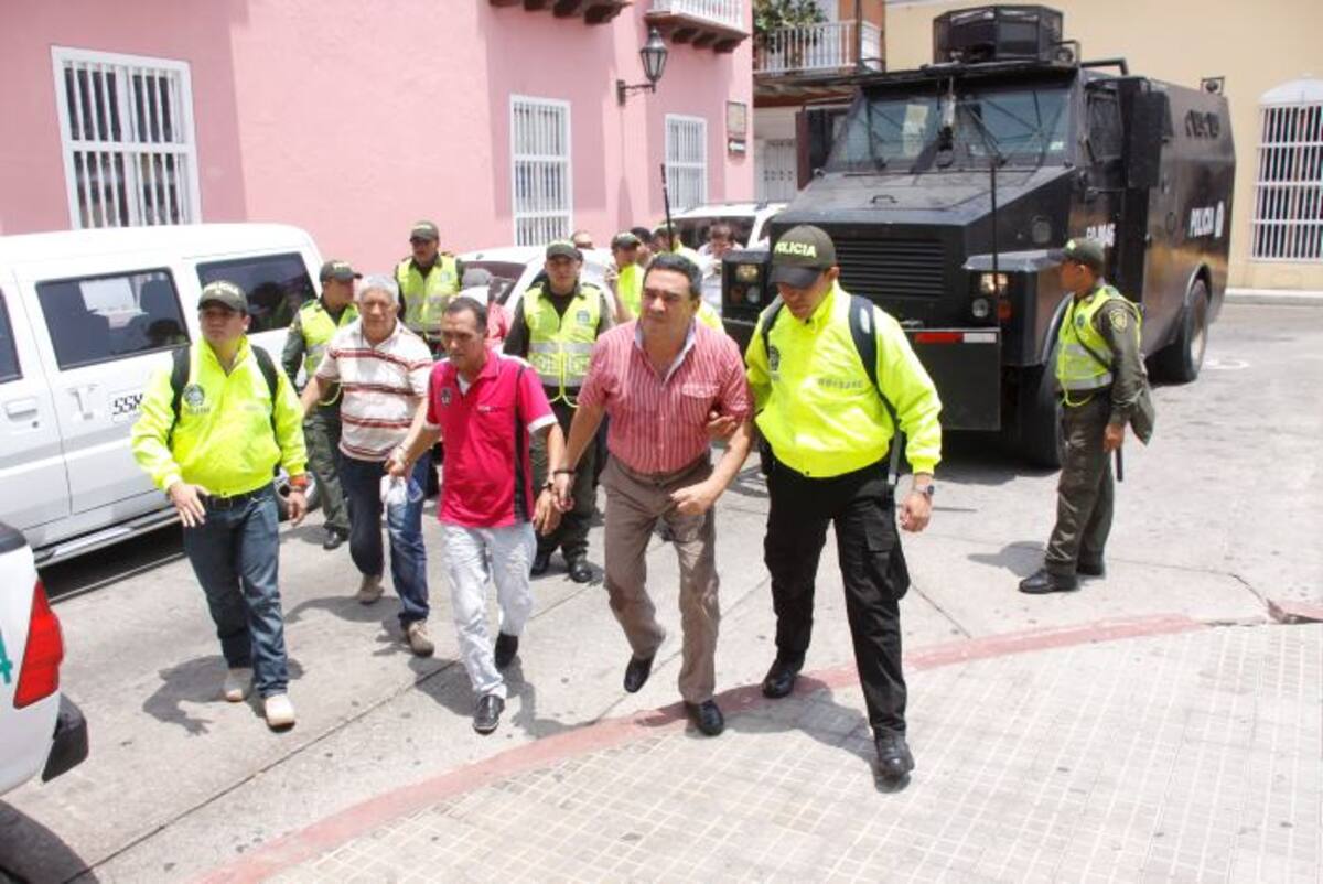 Son 13 personas las capturadas relacionadas con 'la Gata', que deberán responder por lavado de activos, enriquecimiento ilícito y concierto para delinquir.