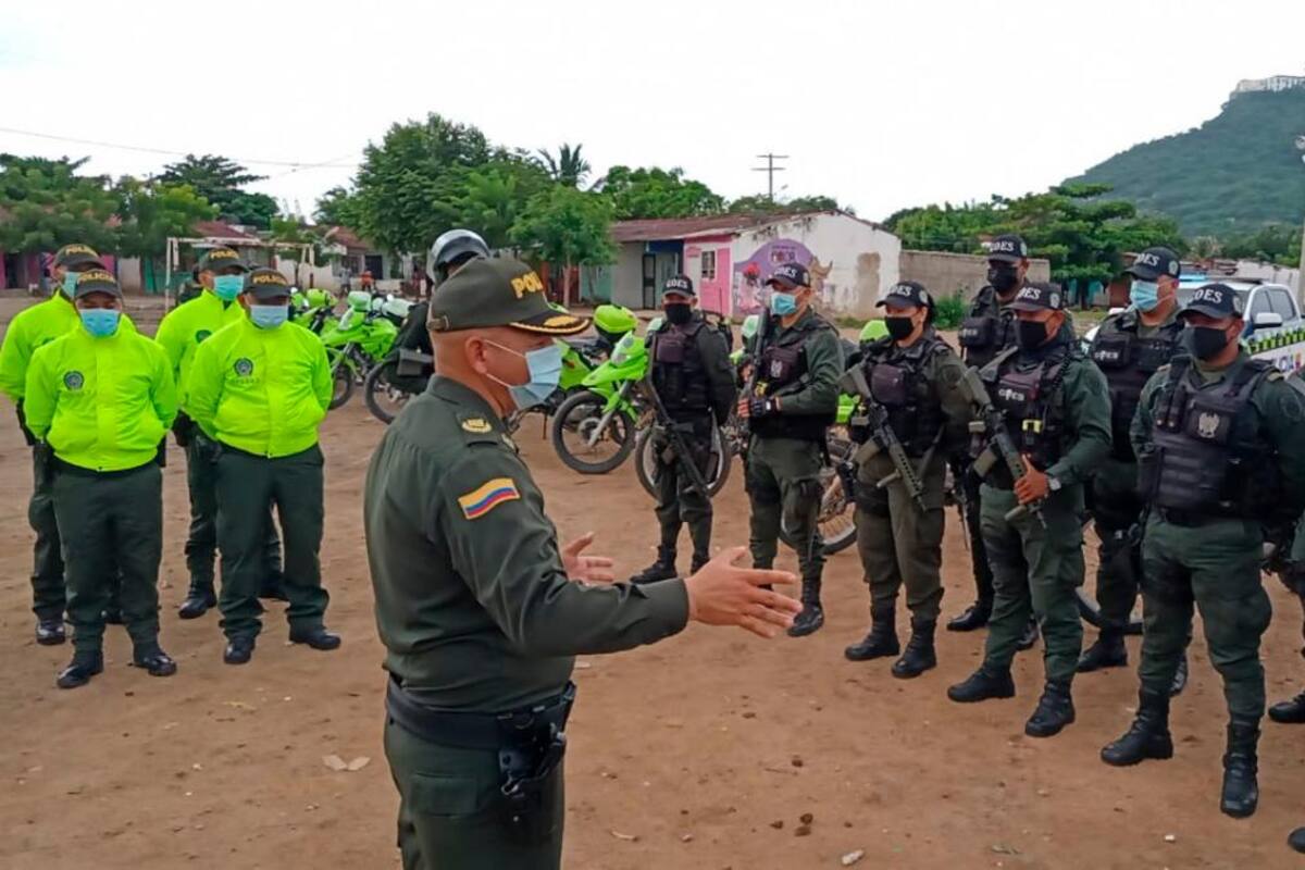Cien policías en 50 motos para frenar los homicidios en Cartagena