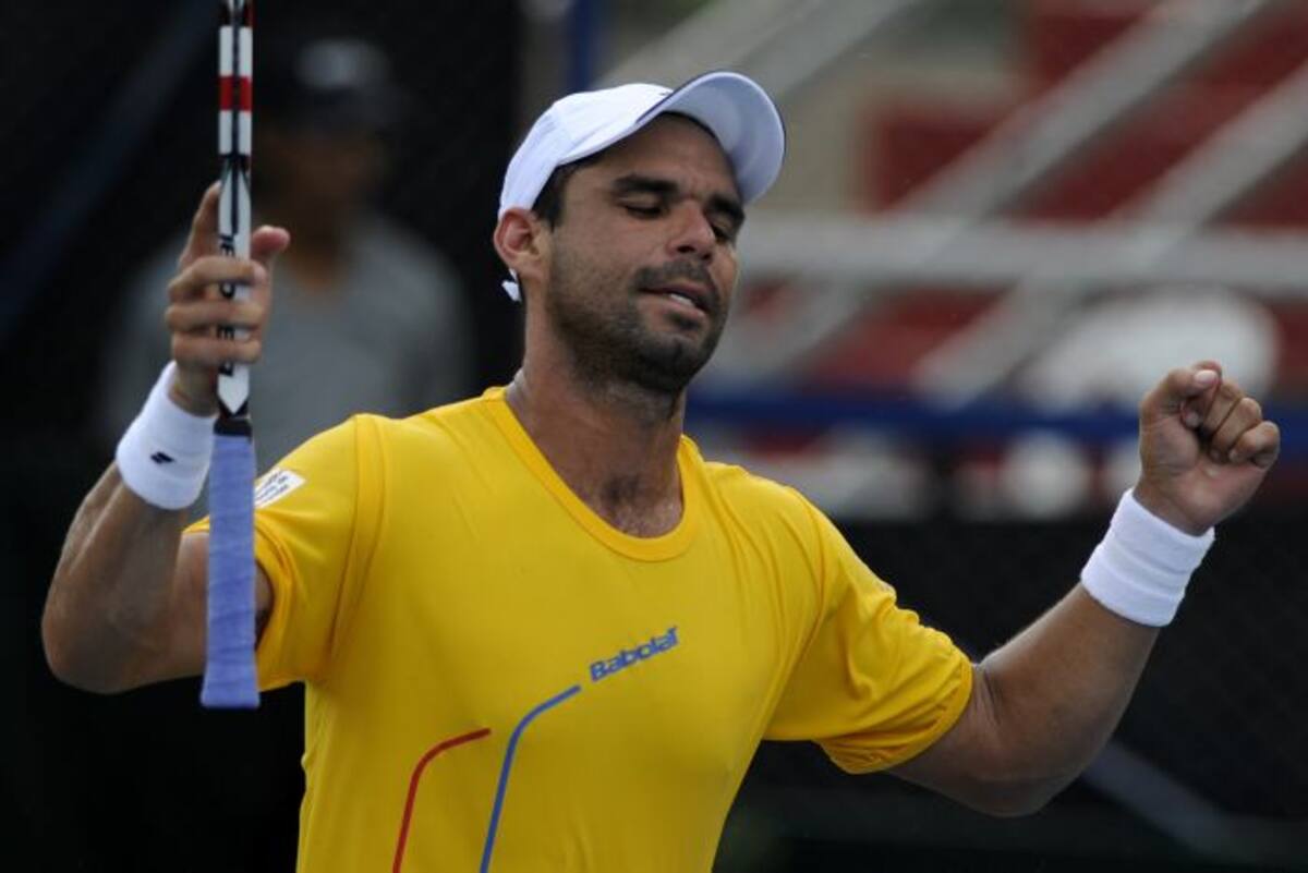 En el segundo juego Falla (65) venció al "charrúa" Ariel Behar (1.496 del ATP), por 6-2, 6-0 y 6-2. AFP EITAN ABRAMOVICH