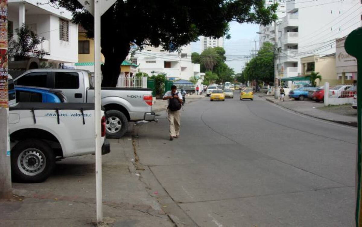 Avenida Jiménez, frente a Delipostres.
