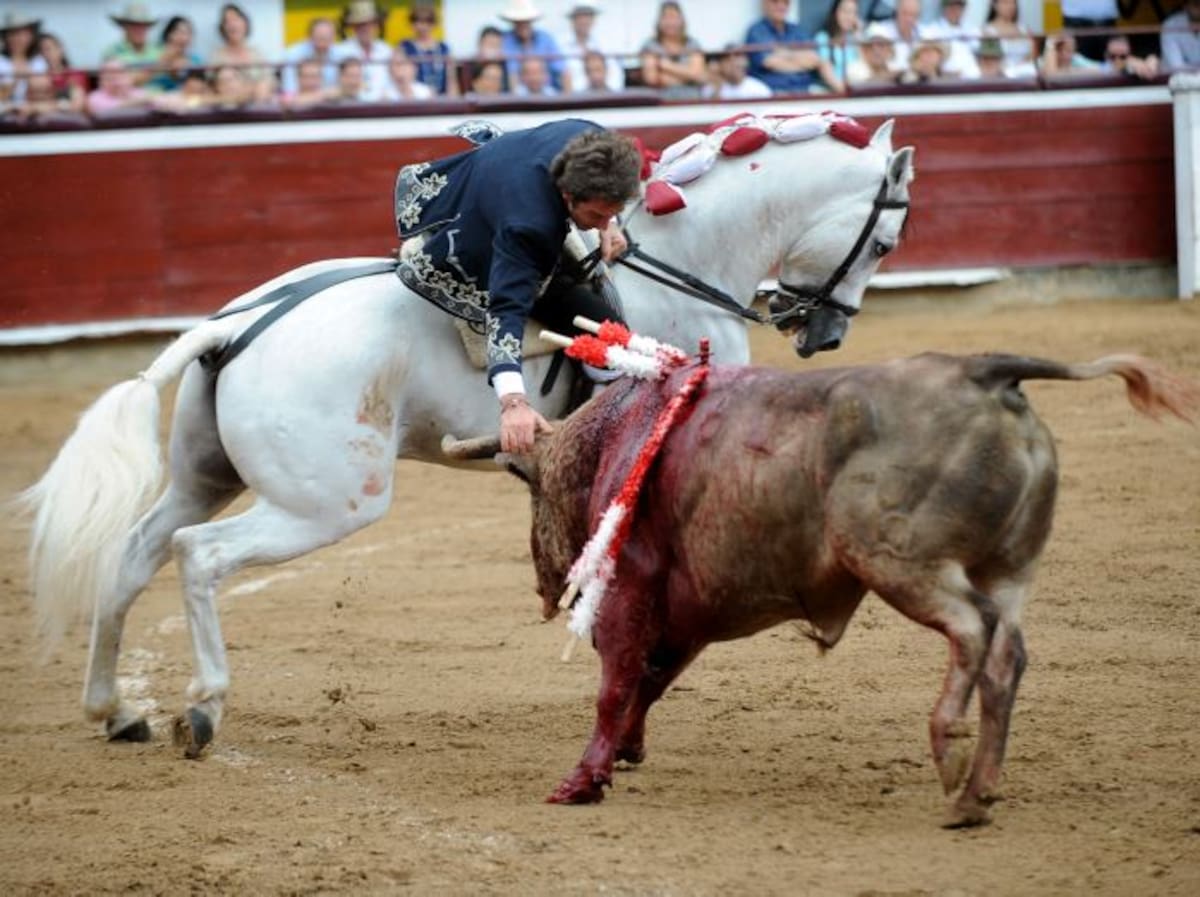 Pablo Hermoso, el espectáculo de la torería con el caballo. ARCHIVO