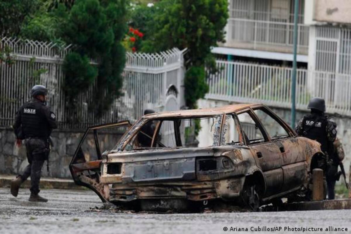 Enfrentamientos entre policías y delincuentes en Caracas dejan 26 muertos