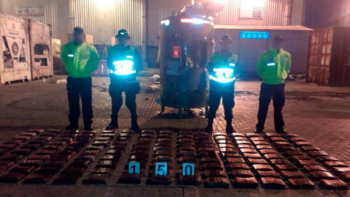 Los 150 kilos de cocaína llegaron a Cartagena procedentes de Bogotá e iban a ser enviados a Europa.