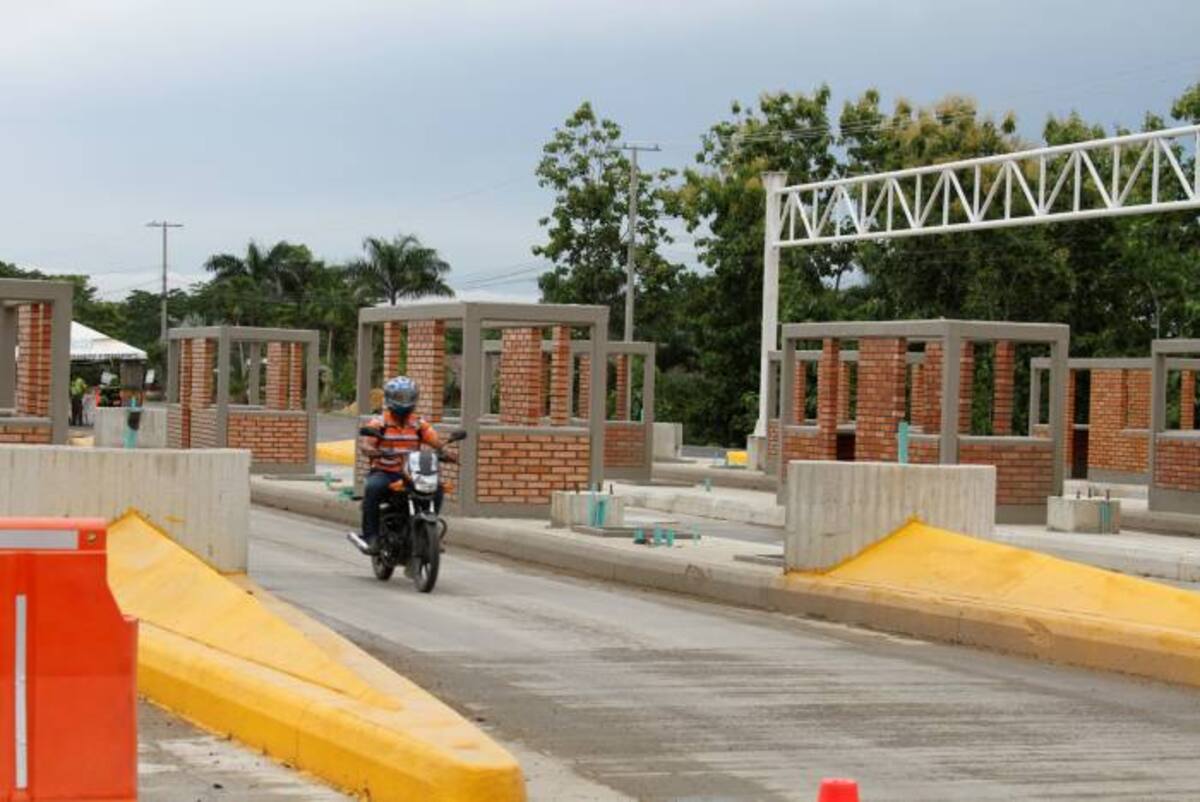 El Consorcio Autopistas del Sol asegura que contratará a personas de Turbaco y otros municipios cercanos para que trabajen el peaje. MARUJA PARRA LLANOS - EL UNIVERSAL