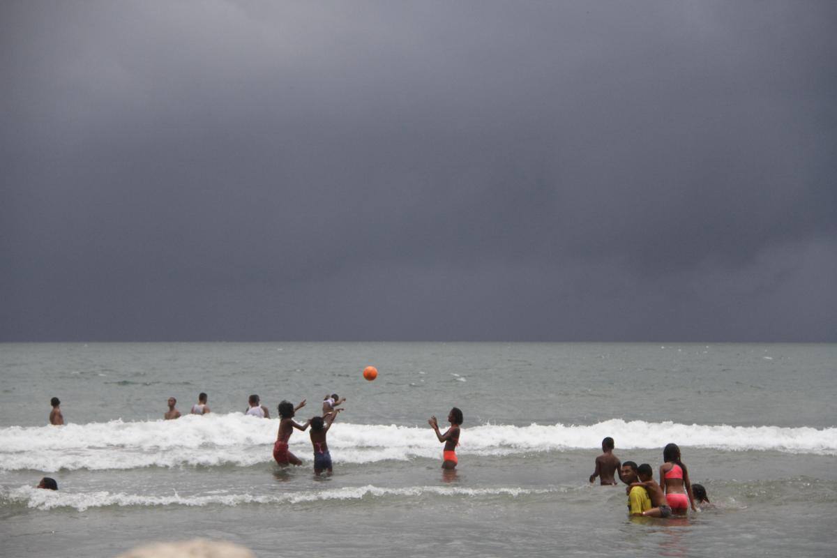 Se disipa depresión tropical en el Caribe; aunque se mantienen lluvias