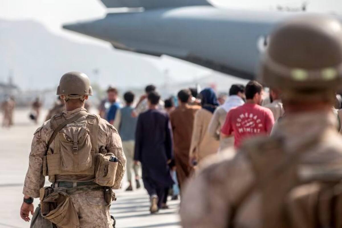 Siete muertos durante caos en aeropuerto de Kabul