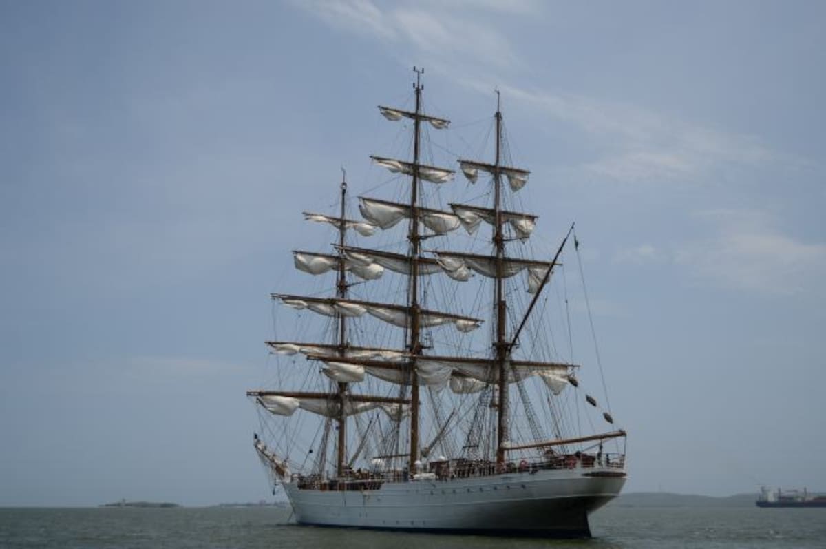 Desde el martes los majestuosos barcos comenzaron a llegar. Mañana harán su entrada a la Bahía de Cartagena a partir de las 9 de la mañana. Archivo