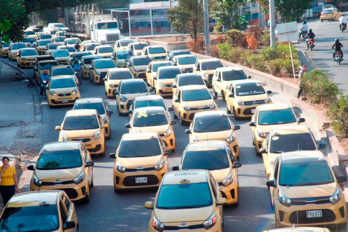 Así funcionará el bono por gasolina que el Gobierno entregará a taxistas