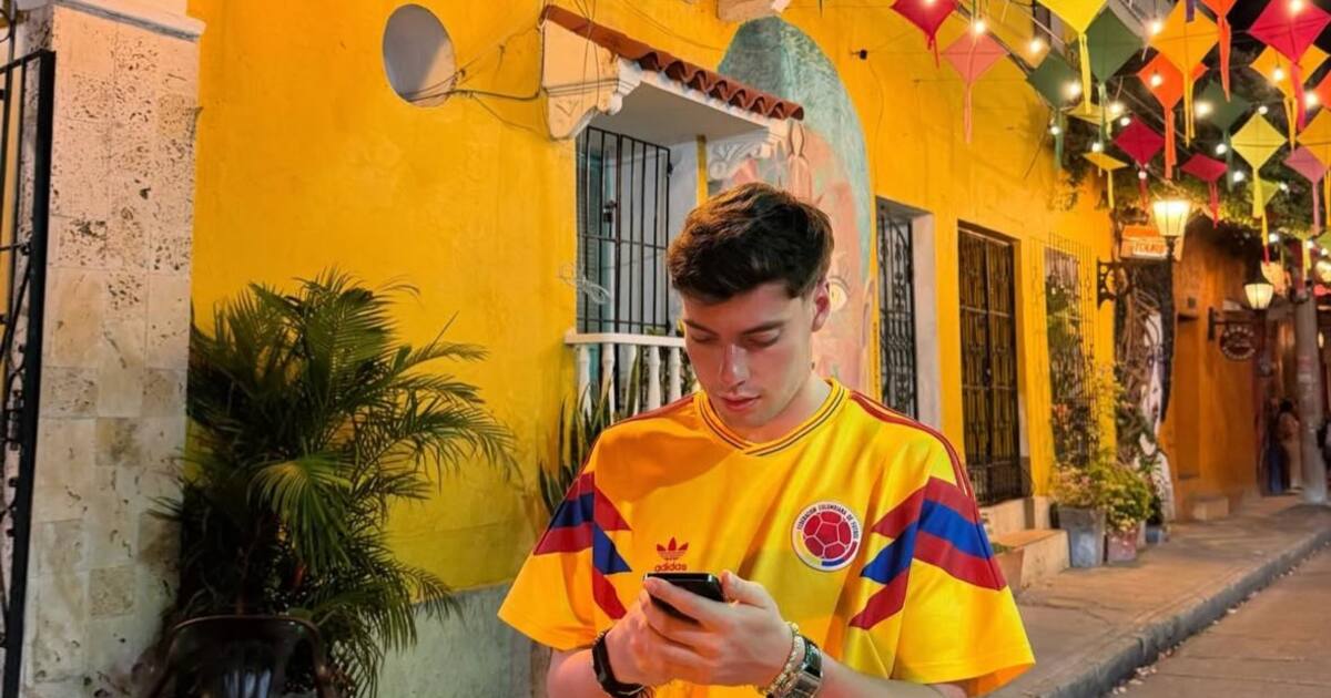 Who is it? Famous footballer visiting Cartagena