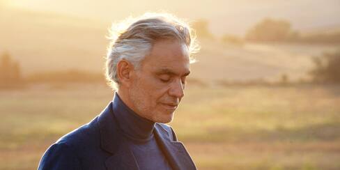 Andrea Bocelli se presentó en Bogotá, pero Cartagena aún espera su concierto