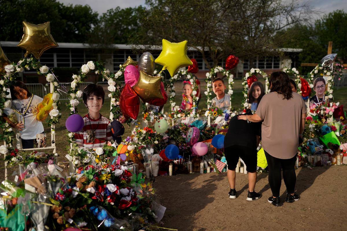 Texas: Despiden a víctimas del tiroteo en escuela de Uvalde