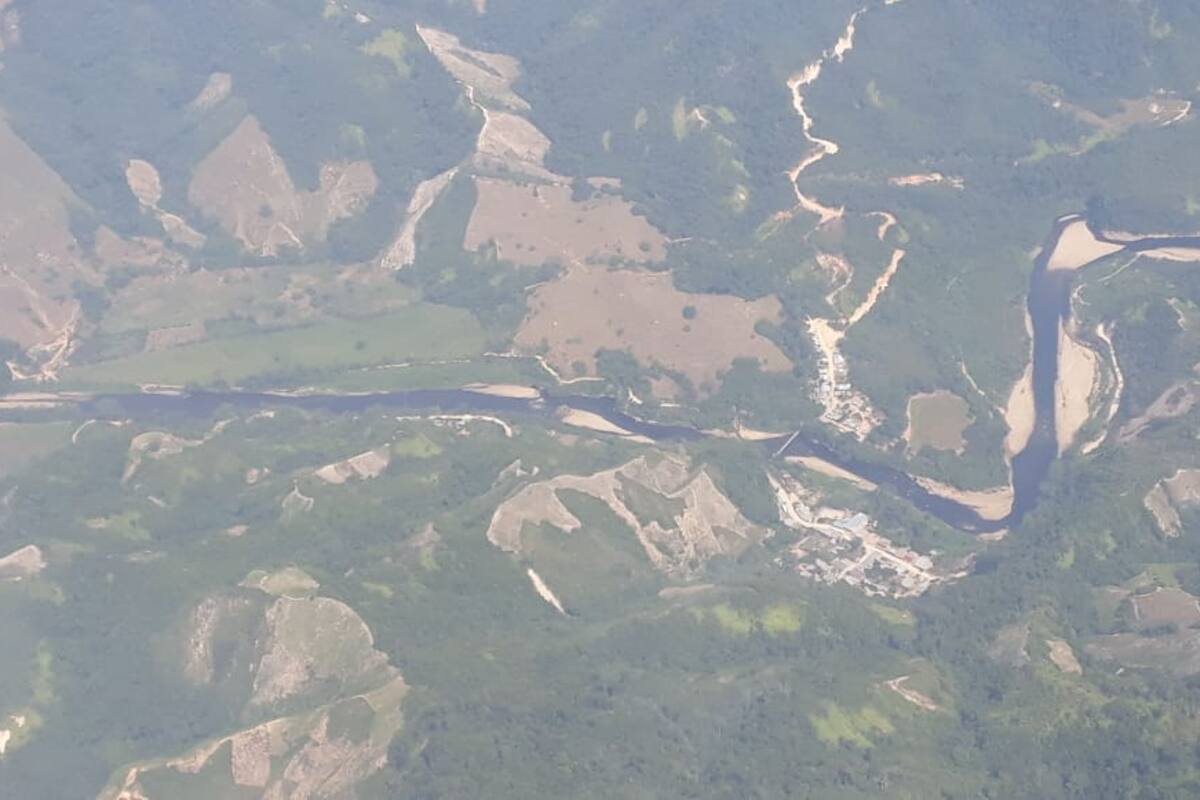 Se contamina río Catatumbo por derramamiento de crudo ocasionado por atentado del Eln