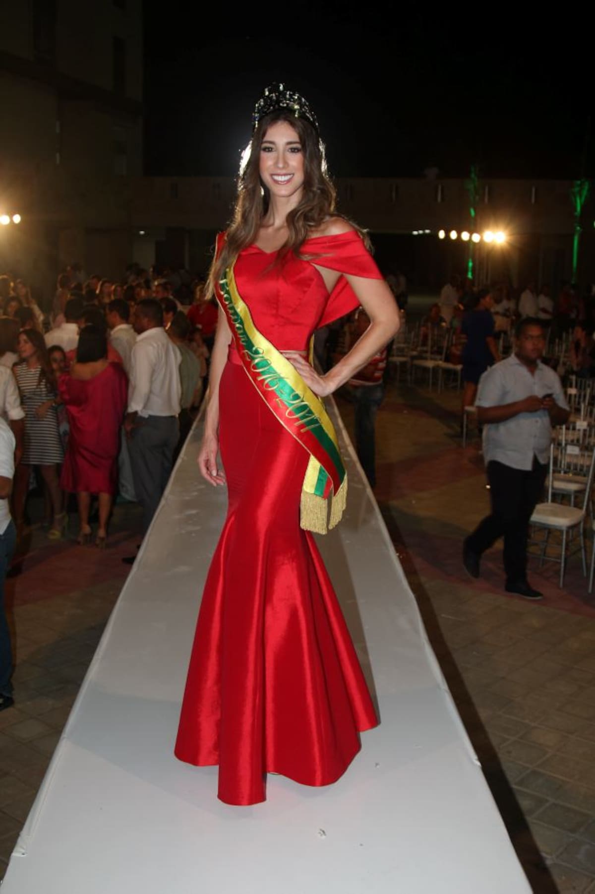 Laura Barbosa Tejada, Señorita Bolívar 2016-2017, se prepara para pisar firme en su camino al Concurso Nacional de Belleza. FOTOS: KAILLINE GIRALDO-EL UNIVERSAL