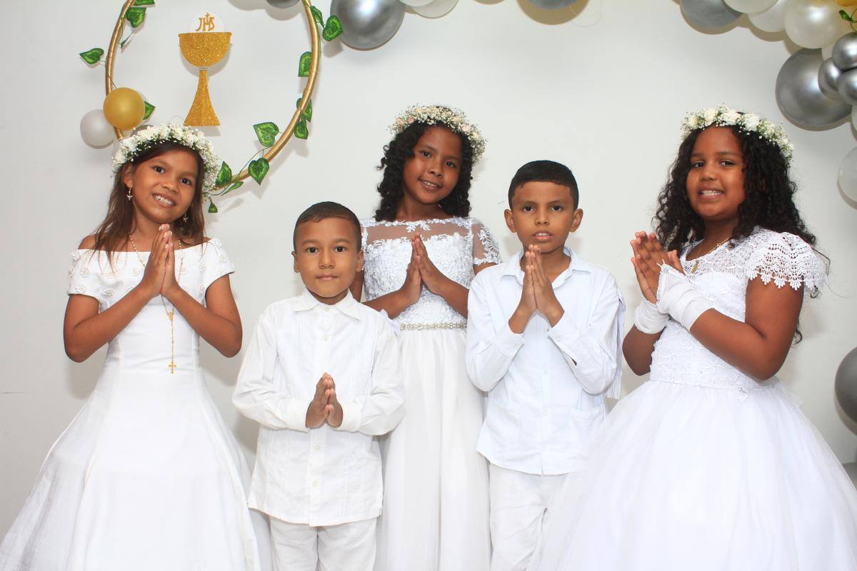 Nicole Sarmiento, Elian Lambraño, María Isabel Hoyos, Mateo Salgado y Jaira Hinestroza.//Foto: Julio Castaño - El Universal.