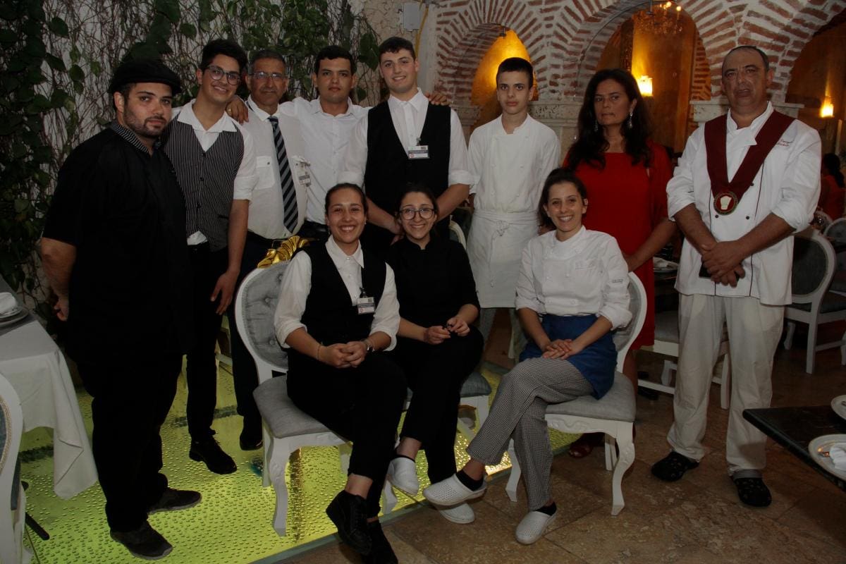 De pie: Jesús De León, Luca Del Piero, Alfonso Sandoro, Moisés Baiz, Davide Mastrogiovanni, Luca Apone, Carmen Baggett y Giaquinto Michele; sentadas: Sofía Croce, Angélica Mariño y Matilda Di Filippo.